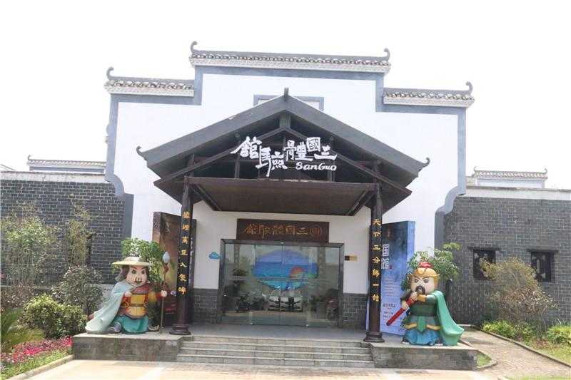 景區(qū)標(biāo)識(shí)設(shè)計(jì)中，內(nèi)部結(jié)構(gòu)布局應(yīng)該怎么做？